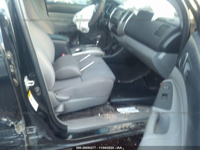 Photo 4 VIN: 5TFJU4GN5DX046311 - TOYOTA TACOMA 