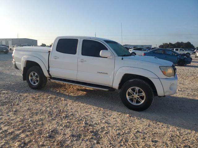 Photo 3 VIN: 5TFJU4GN6BX003447 - TOYOTA TACOMA DOU 