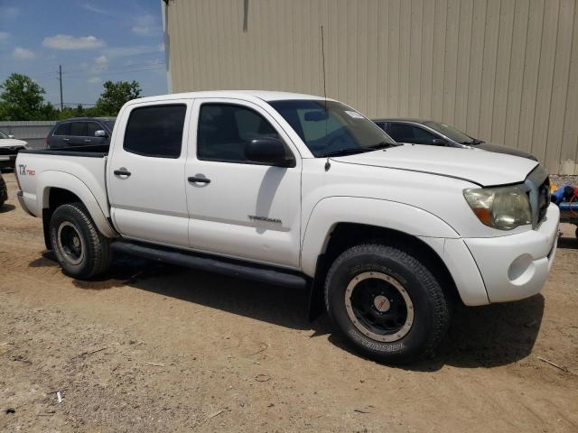 Photo 3 VIN: 5TFJU4GN6BX003920 - TOYOTA TACOMA DOU 