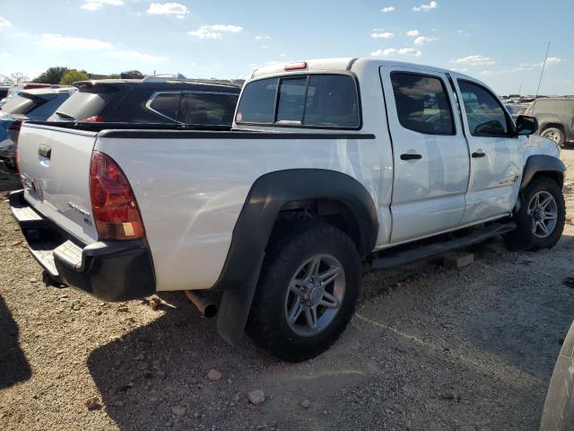 Photo 2 VIN: 5TFJU4GN6DX040811 - TOYOTA TACOMA DOU 