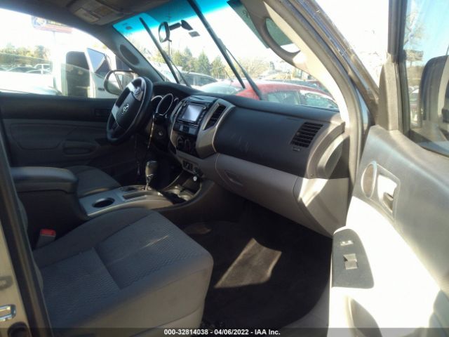 Photo 4 VIN: 5TFJU4GN6FX084567 - TOYOTA TACOMA 