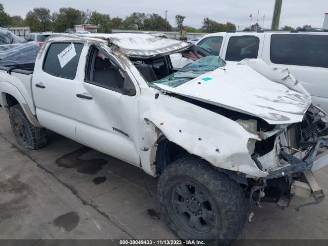 Photo 5 VIN: 5TFJU4GN8DX037702 - TOYOTA TACOMA 