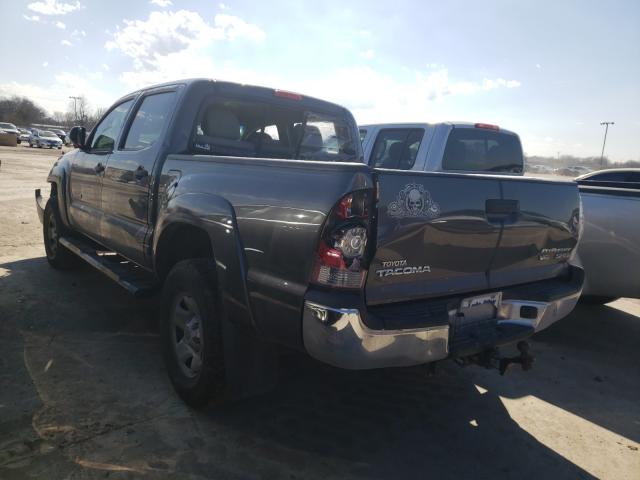 Photo 2 VIN: 5TFJU4GN8DX046030 - TOYOTA TACOMA DOU 