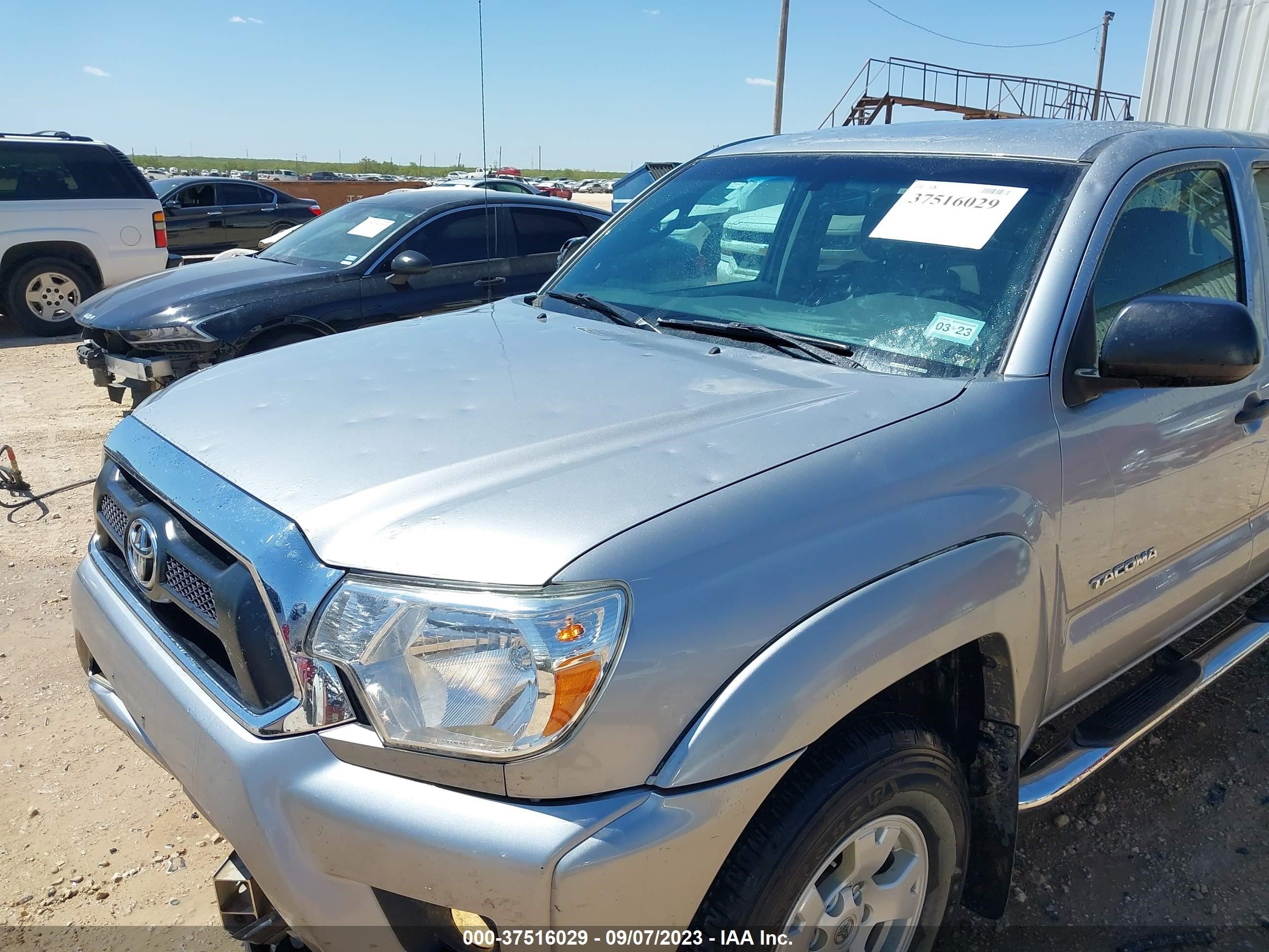 Photo 5 VIN: 5TFJU4GN8FX069097 - TOYOTA TACOMA 