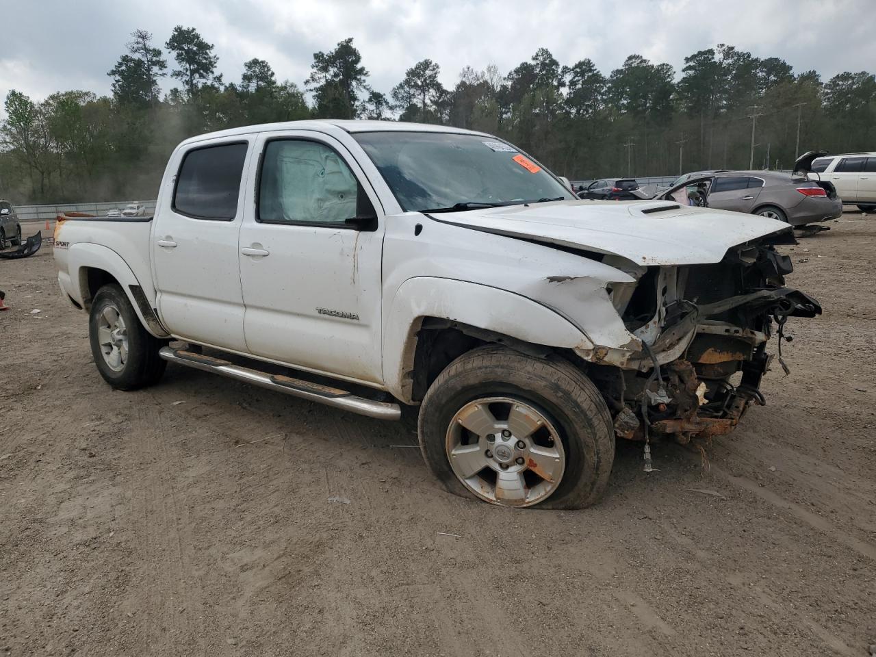 Photo 3 VIN: 5TFJU4GN8FX075336 - TOYOTA TACOMA 