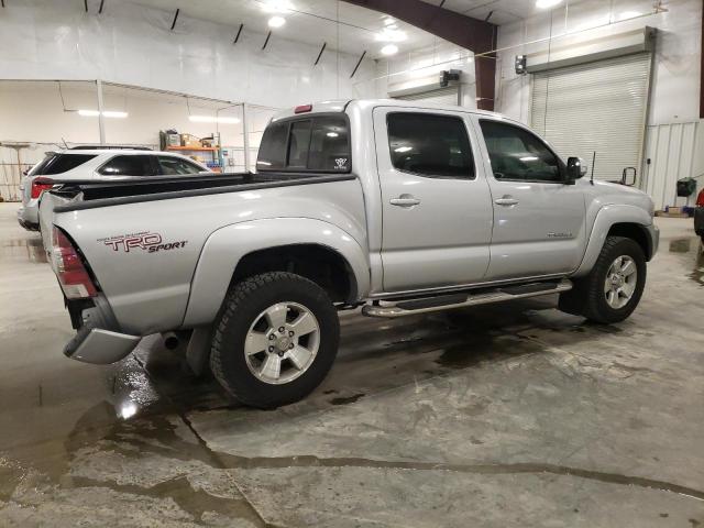 Photo 2 VIN: 5TFJU4GN9DX037319 - TOYOTA TACOMA DOU 