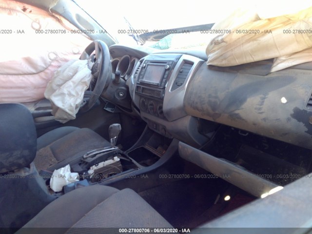 Photo 4 VIN: 5TFJU4GN9FX077158 - TOYOTA TACOMA 