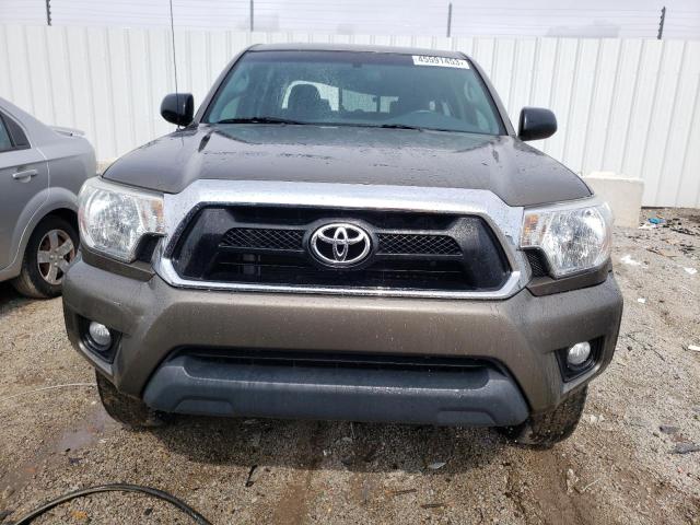 Photo 4 VIN: 5TFJU4GN9FX078083 - TOYOTA TACOMA DOU 