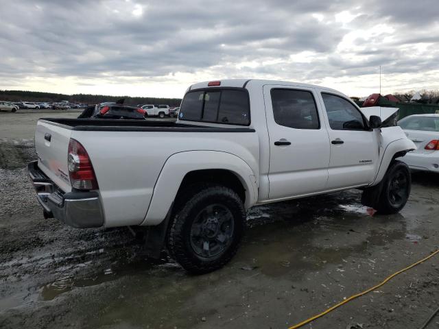 Photo 2 VIN: 5TFJU4GNXBX002639 - TOYOTA TACOMA 