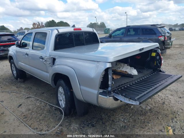 Photo 2 VIN: 5TFJU4GNXCX018325 - TOYOTA TACOMA 