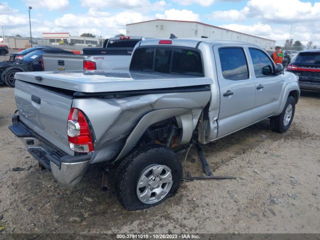 Photo 3 VIN: 5TFJU4GNXCX018325 - TOYOTA TACOMA 