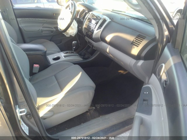 Photo 4 VIN: 5TFJU4GNXCX023220 - TOYOTA TACOMA 