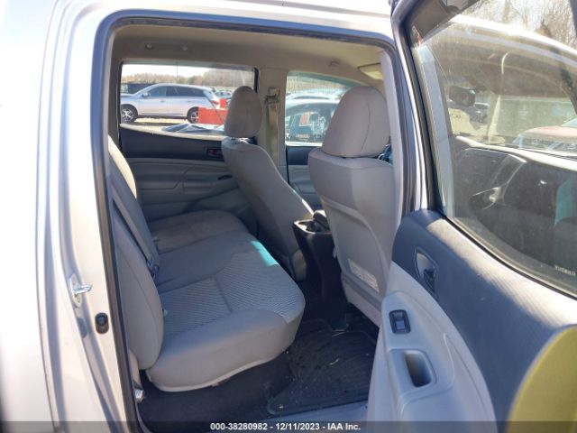 Photo 7 VIN: 5TFJU4GNXDX044280 - TOYOTA TACOMA 