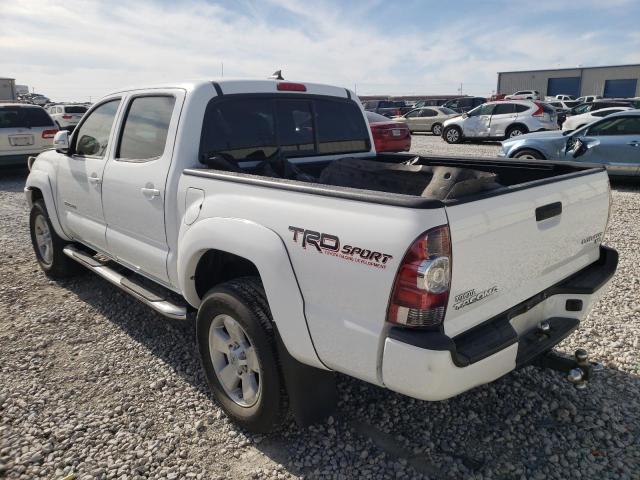 Photo 2 VIN: 5TFJU4GNXFX069425 - TOYOTA TACOMA DOU 