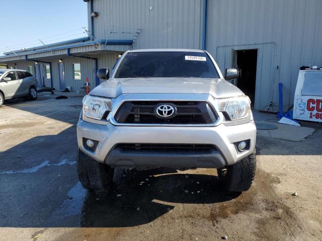 Photo 4 VIN: 5TFJU4GNXFX077959 - TOYOTA TACOMA DOU 