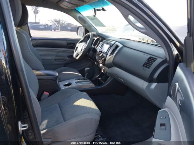 Photo 4 VIN: 5TFJU4GNXFX085513 - TOYOTA TACOMA 