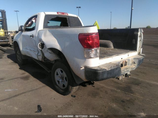 Photo 2 VIN: 5TFJU5F12DX004828 - TOYOTA TUNDRA 2WD TRUCK 