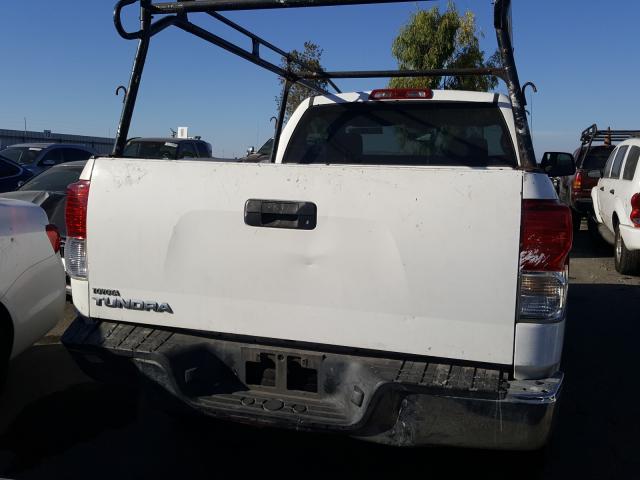 Photo 5 VIN: 5TFJU5F19BX004659 - TOYOTA TUNDRA 