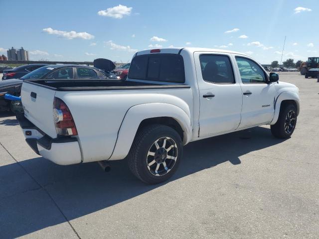 Photo 2 VIN: 5TFJX4CN3BX004830 - TOYOTA TACOMA DOU 