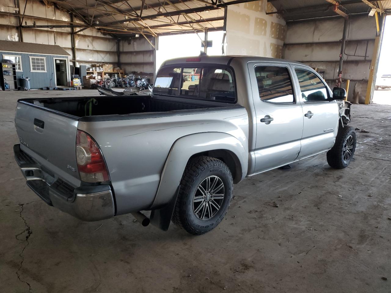 Photo 2 VIN: 5TFJX4CN6EX040354 - TOYOTA TACOMA 