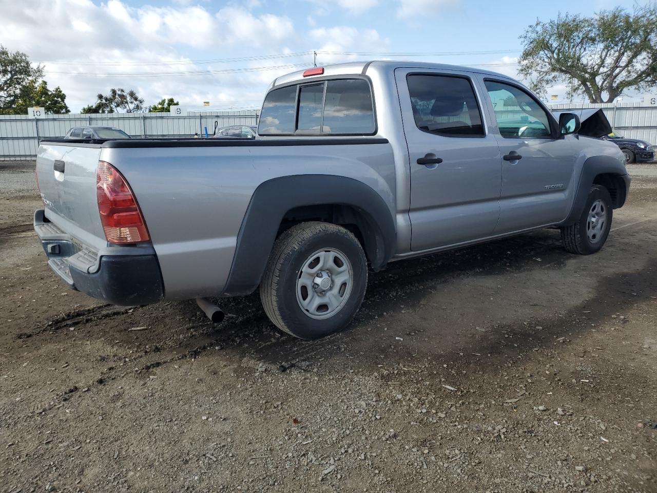 Photo 2 VIN: 5TFJX4CN6EX043027 - TOYOTA TACOMA 