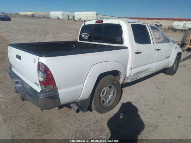 Photo 3 VIN: 5TFJX4CN8DX028401 - TOYOTA TACOMA 