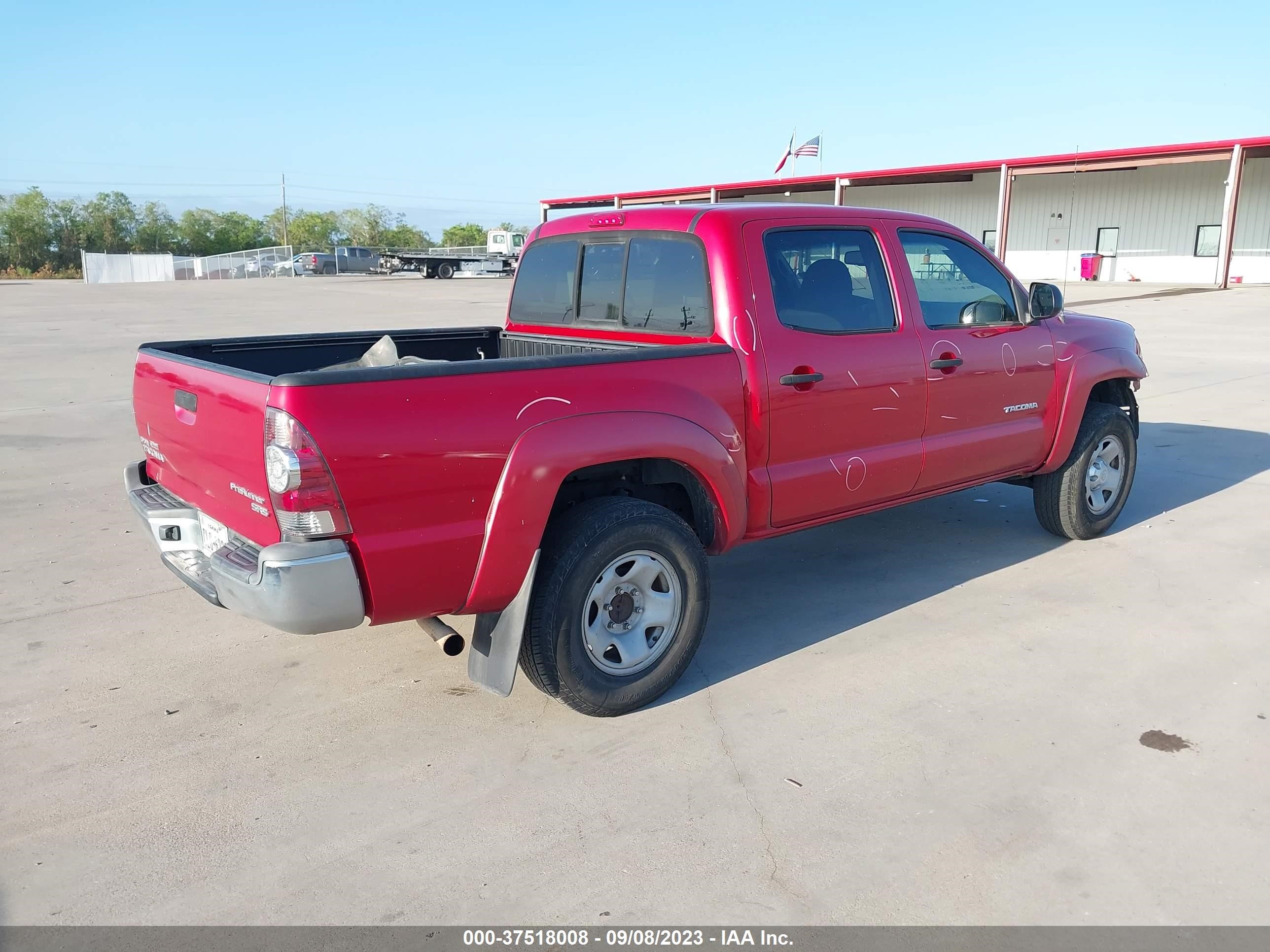 Photo 3 VIN: 5TFJX4GN0DX025633 - TOYOTA TACOMA 