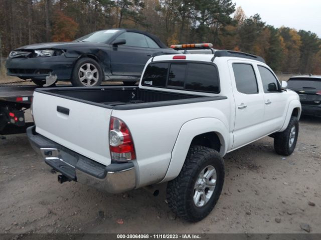 Photo 3 VIN: 5TFJX4GN1FX038667 - TOYOTA TACOMA 