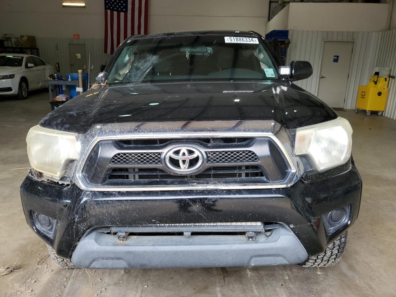 Photo 4 VIN: 5TFJX4GN1FX042900 - TOYOTA TACOMA 