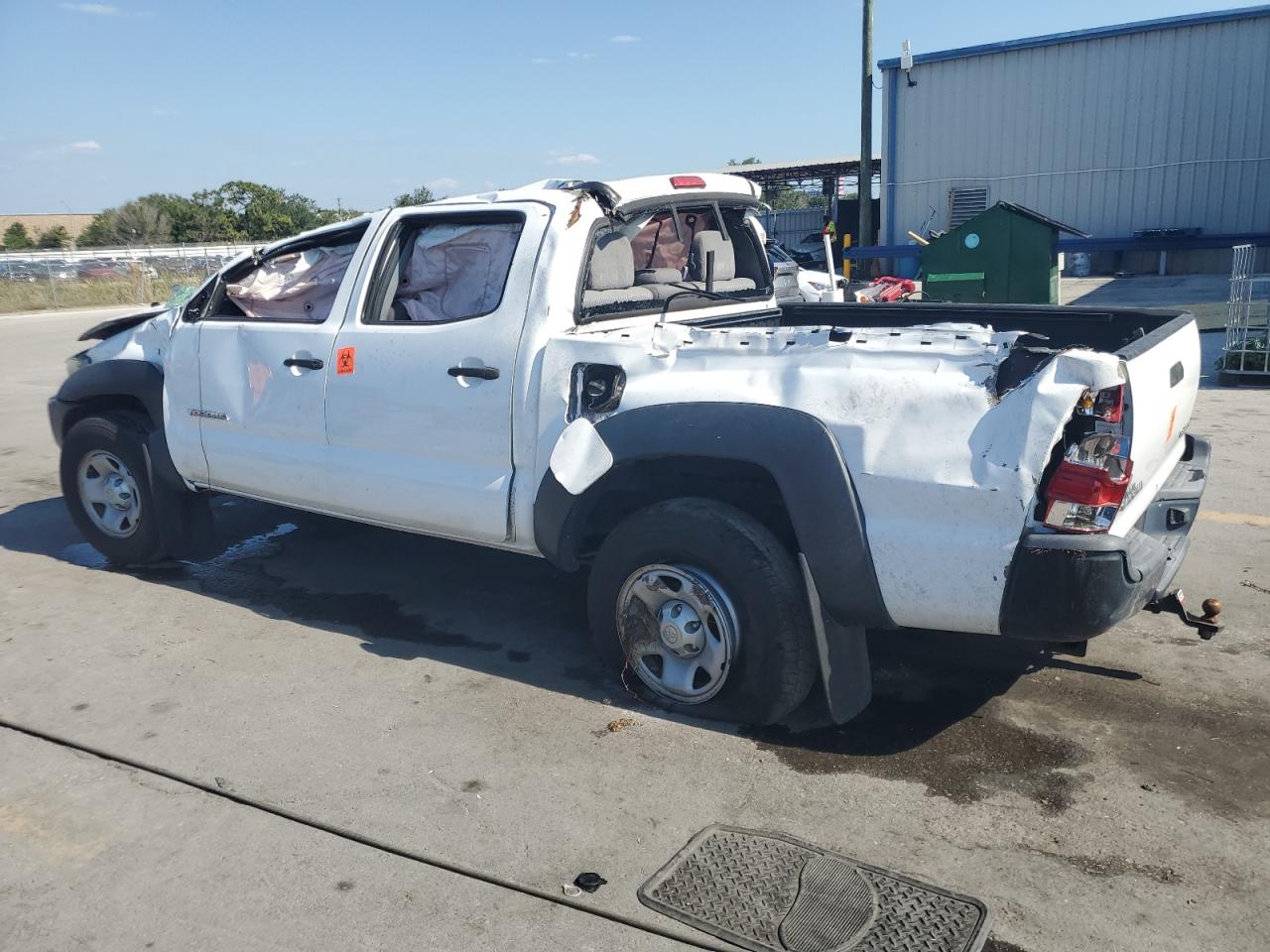 Photo 1 VIN: 5TFJX4GN1FX044811 - TOYOTA TACOMA 