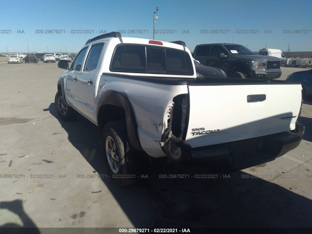 Photo 2 VIN: 5TFJX4GN4BX004880 - TOYOTA TACOMA 