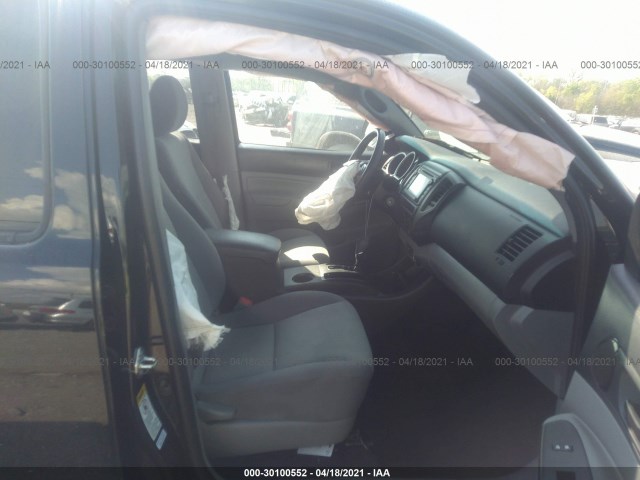 Photo 4 VIN: 5TFJX4GN4FX050411 - TOYOTA TACOMA 