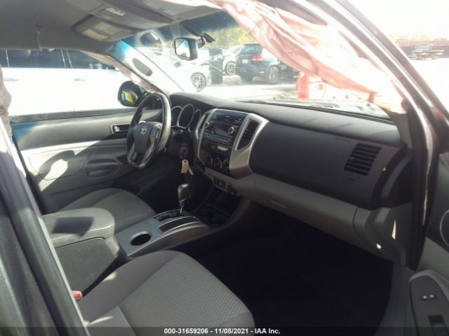 Photo 4 VIN: 5TFJX4GN5CX010849 - TOYOTA TACOMA 