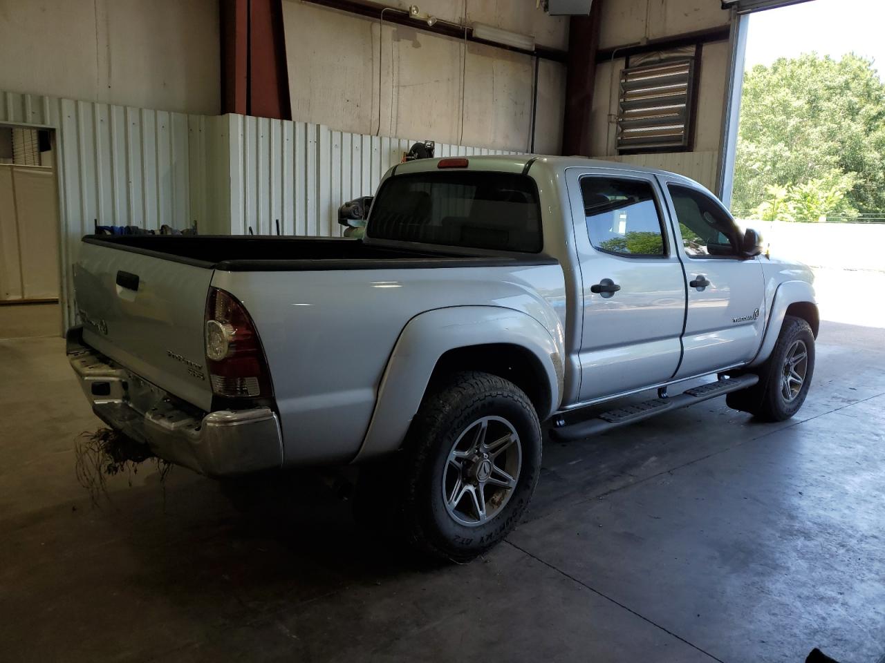 Photo 2 VIN: 5TFJX4GN6DX026236 - TOYOTA TACOMA 