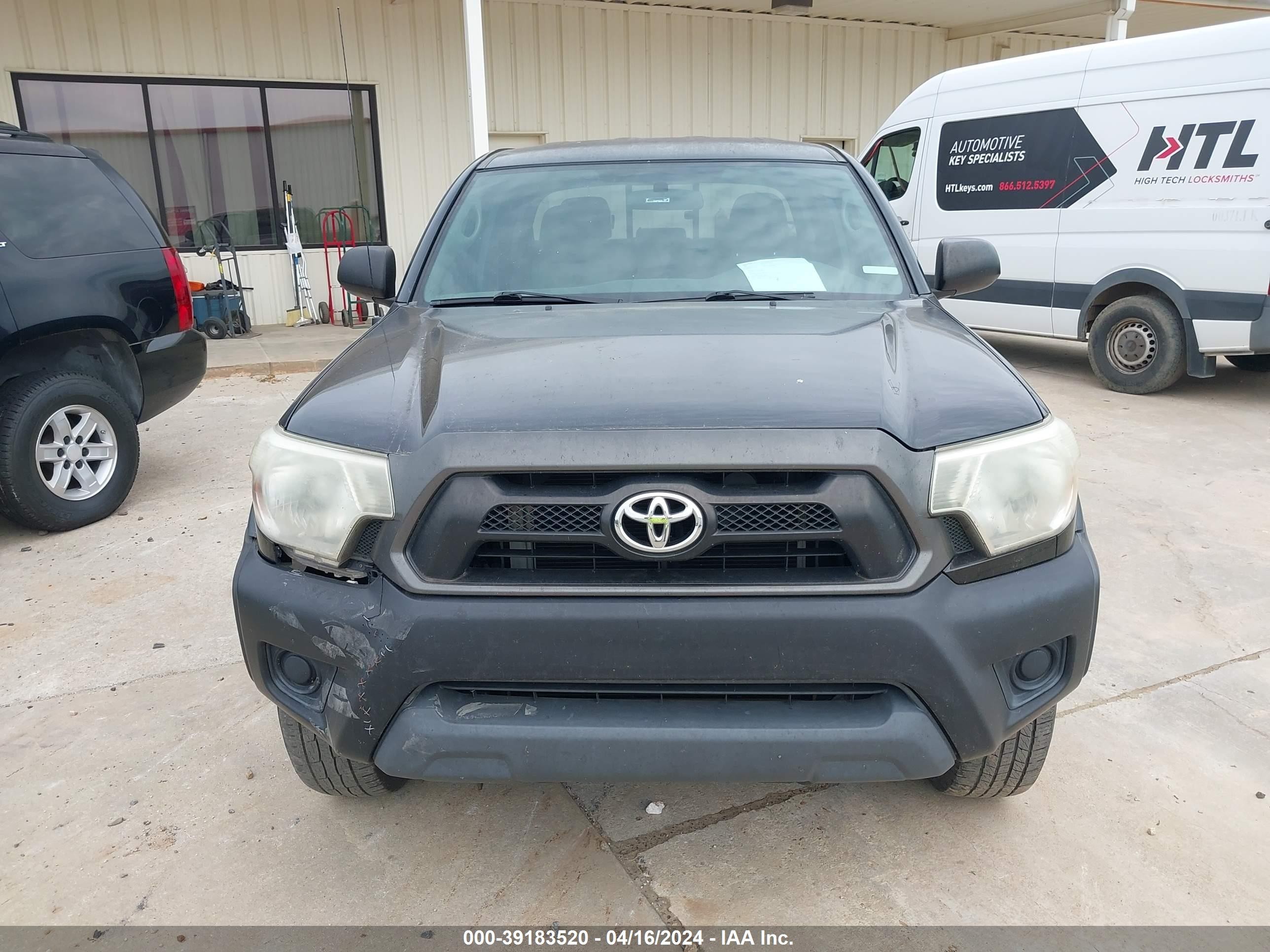 Photo 12 VIN: 5TFJX4GN7CX010321 - TOYOTA TACOMA 