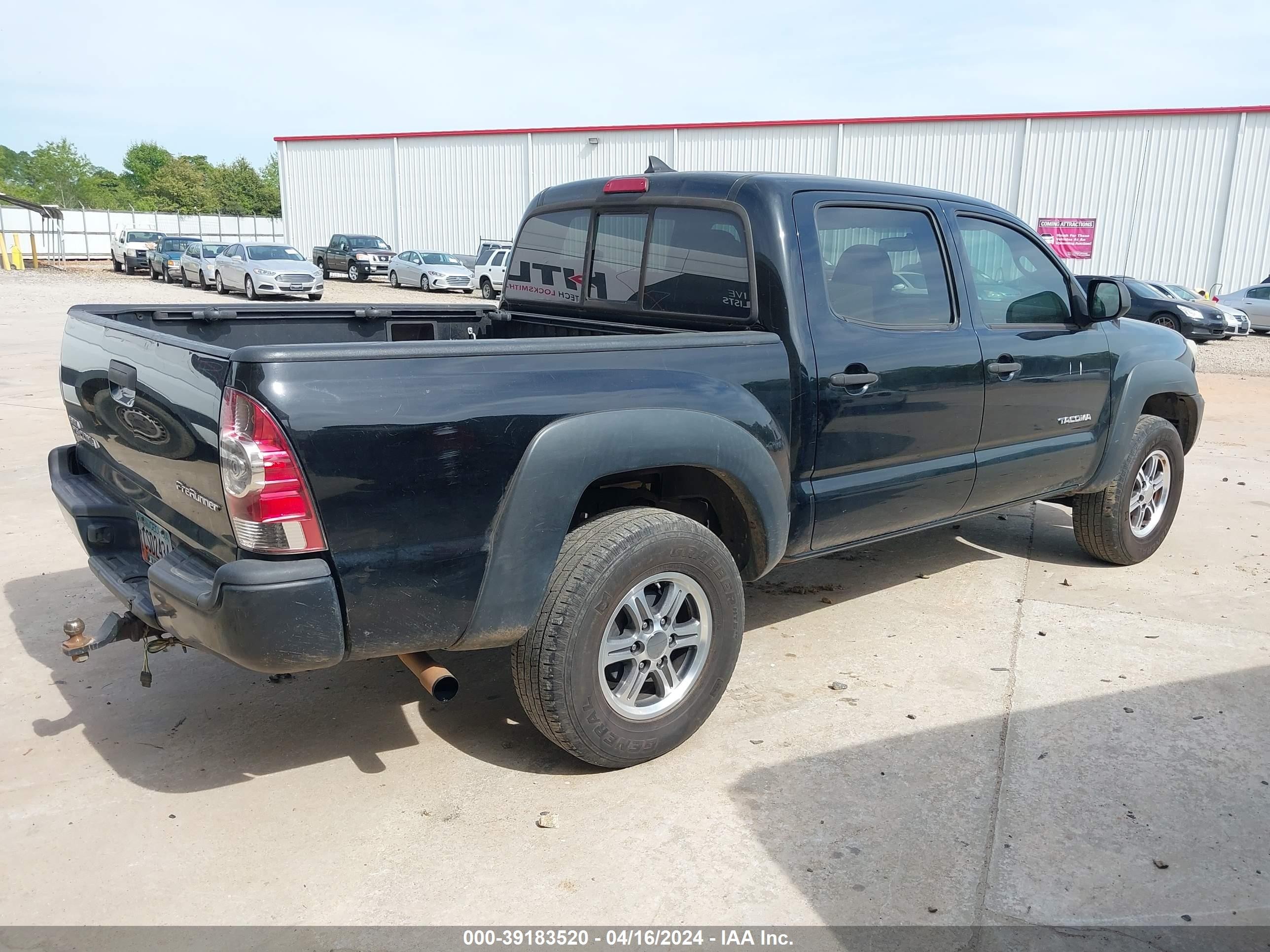 Photo 3 VIN: 5TFJX4GN7CX010321 - TOYOTA TACOMA 