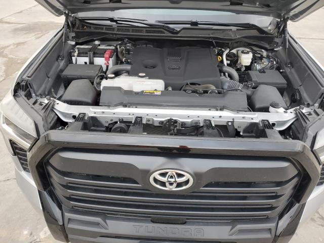 Photo 10 VIN: 5TFKB5CD9PX001499 - TOYOTA TUNDRA DOU 