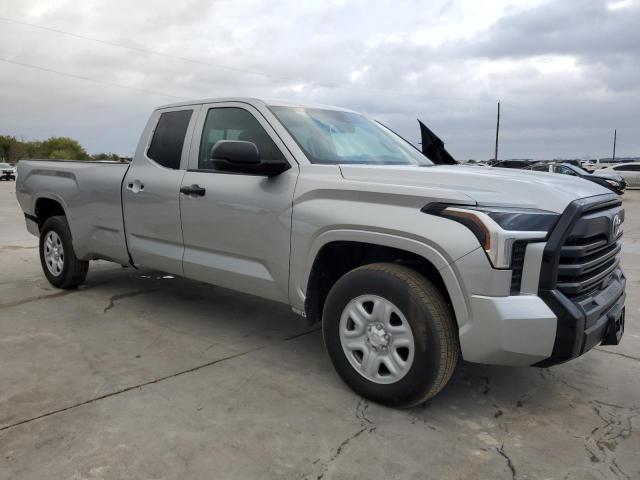 Photo 3 VIN: 5TFKB5CD9PX001499 - TOYOTA TUNDRA DOU 