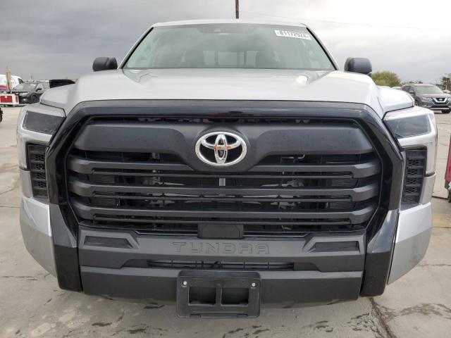 Photo 4 VIN: 5TFKB5CD9PX001499 - TOYOTA TUNDRA DOU 