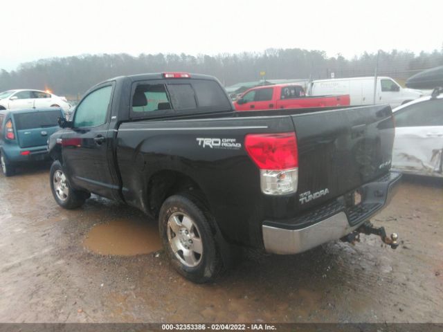 Photo 2 VIN: 5TFKW5F18BX004456 - TOYOTA TUNDRA 4WD TRUCK 