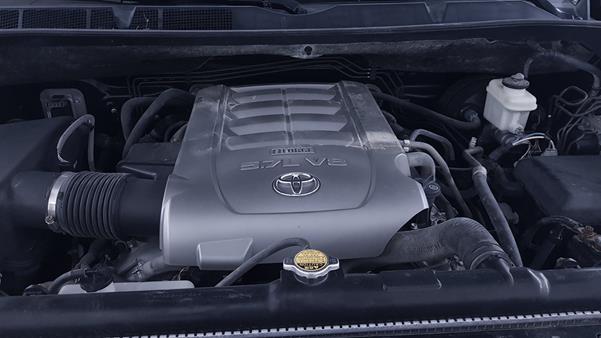 Photo 24 VIN: 5TFKY5F18AX003851 - TOYOTA TUNDRA 