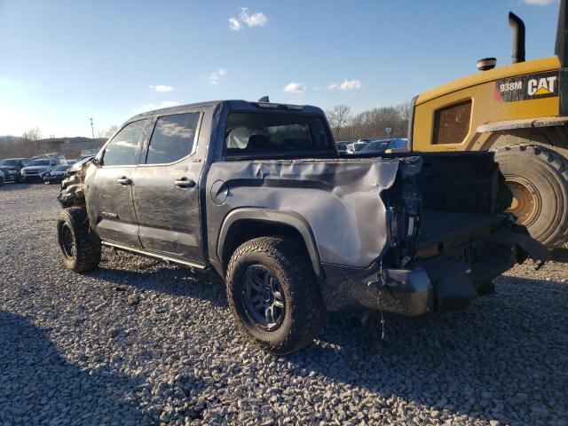 Photo 1 VIN: 5TFLA5AB2NX014259 - TOYOTA TUNDRA CRE 