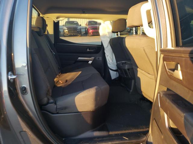 Photo 9 VIN: 5TFLA5AB3NX016747 - TOYOTA TUNDRA CRE 