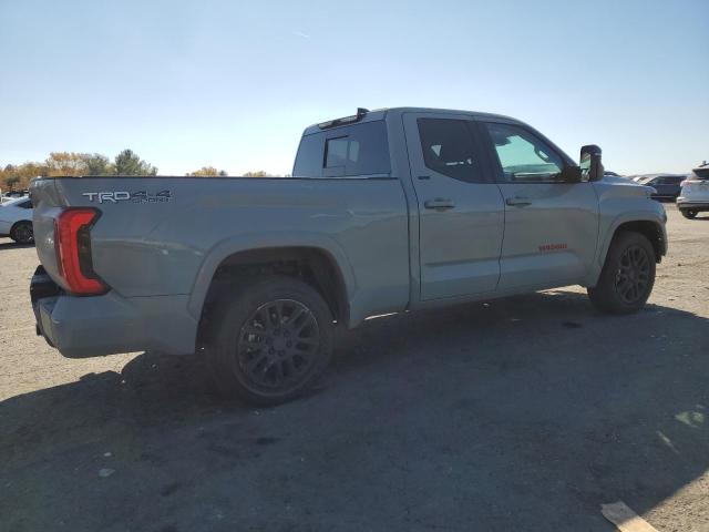 Photo 2 VIN: 5TFLA5DA5PX072100 - TOYOTA TUNDRA DOU 