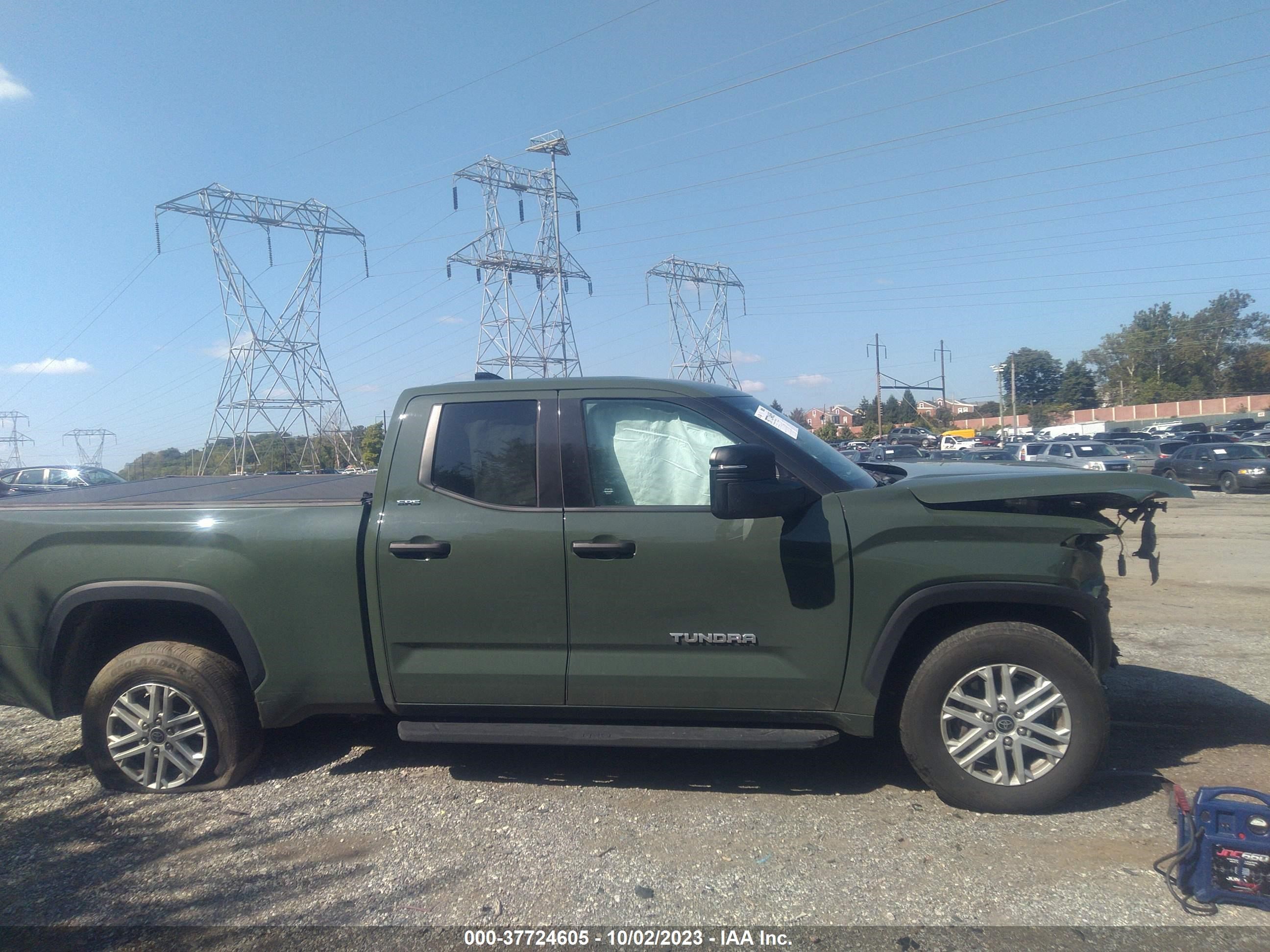 Photo 12 VIN: 5TFLA5DA8NX033028 - TOYOTA TUNDRA 