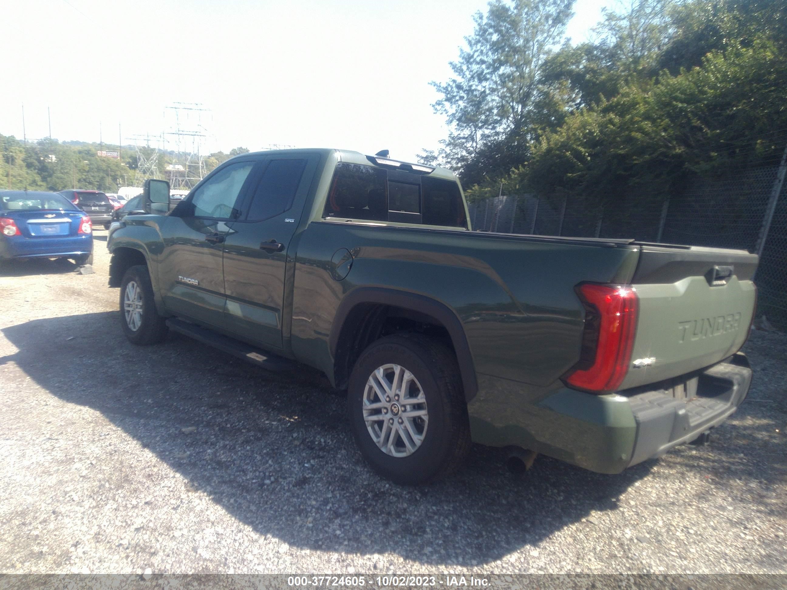 Photo 2 VIN: 5TFLA5DA8NX033028 - TOYOTA TUNDRA 