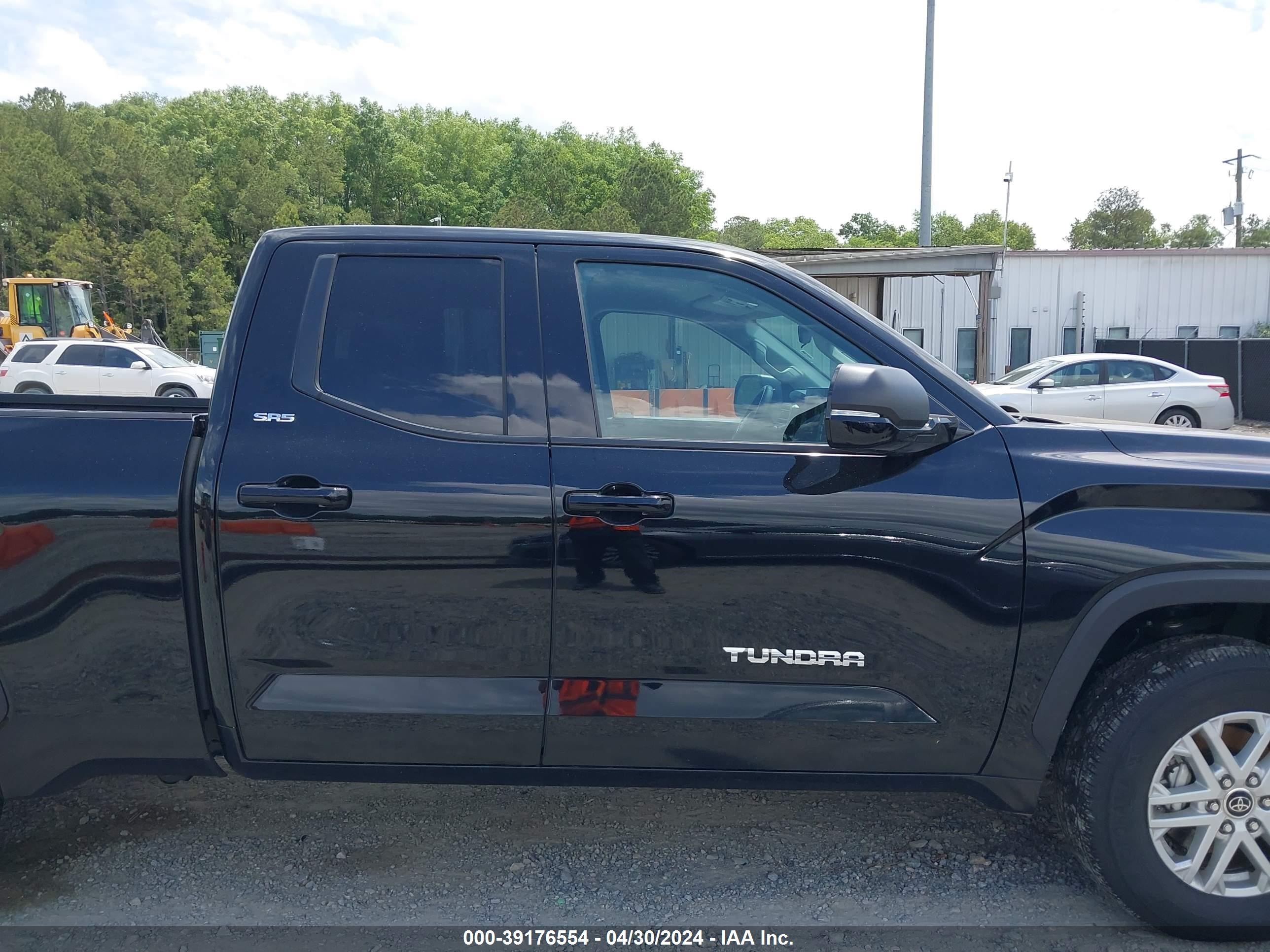 Photo 13 VIN: 5TFLA5DAXNX047352 - TOYOTA TUNDRA 