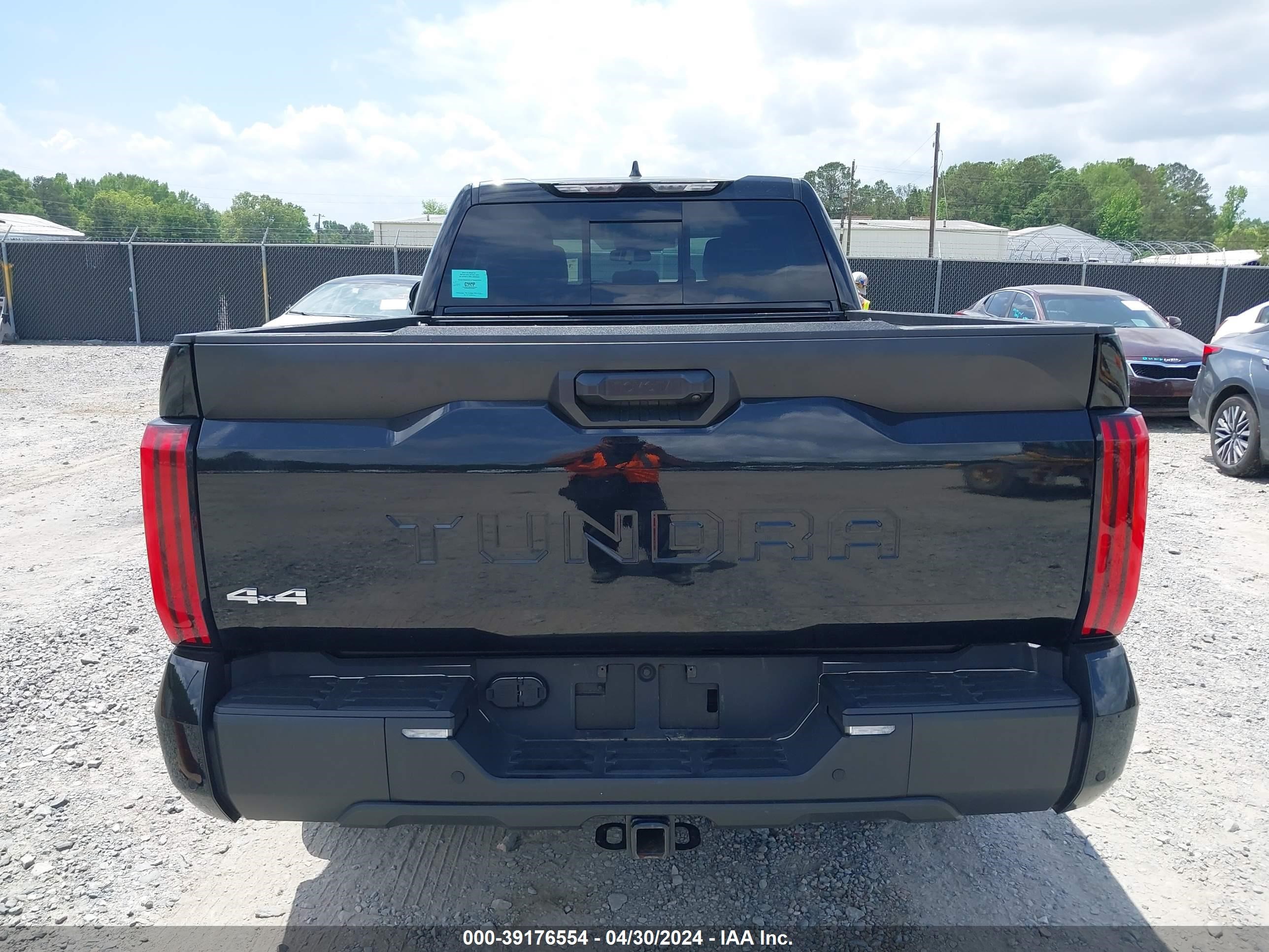 Photo 16 VIN: 5TFLA5DAXNX047352 - TOYOTA TUNDRA 