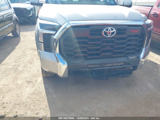 Photo 5 VIN: 5TFLA5DB3PX062755 - TOYOTA TUNDRA 4WD 