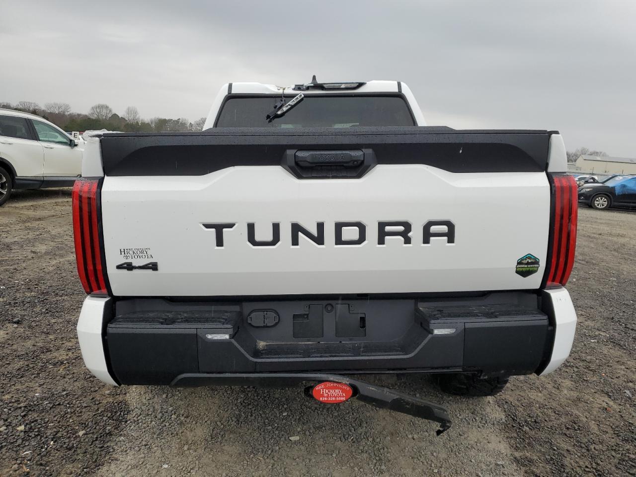 Photo 5 VIN: 5TFLA5DB5RX155800 - TOYOTA TUNDRA 